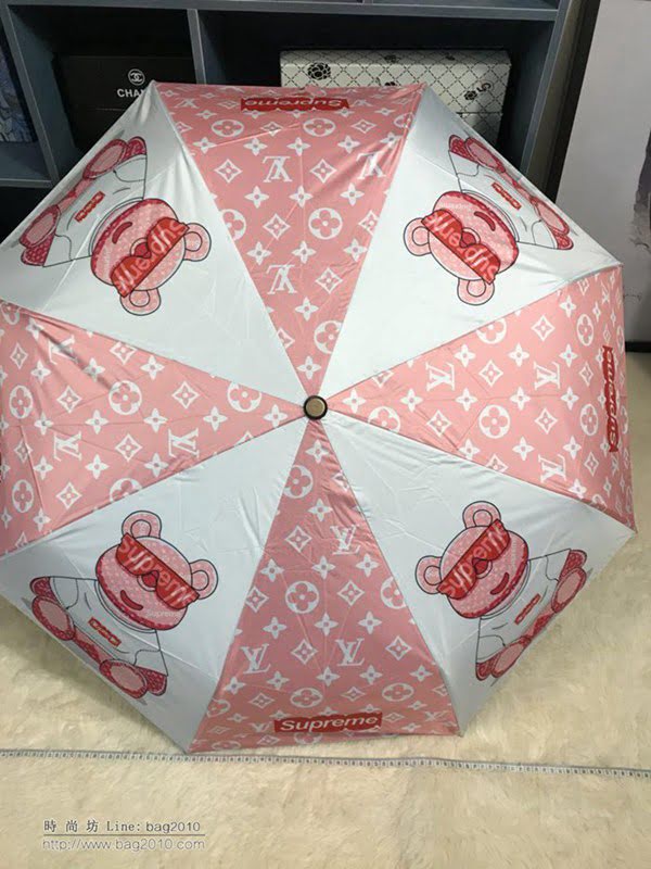 LV路易威登傘 年度最火爆 時尚單品 supremeX LV 聯名款 晴雨傘 防曬隔熱 防紫外線  zm1050